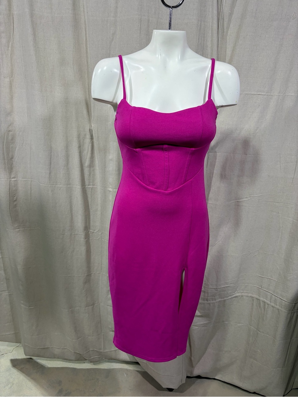 Magenta Bodycon Dress with Slit